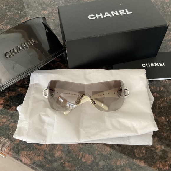 Chanel Sunglasses - Picture 2 of 4